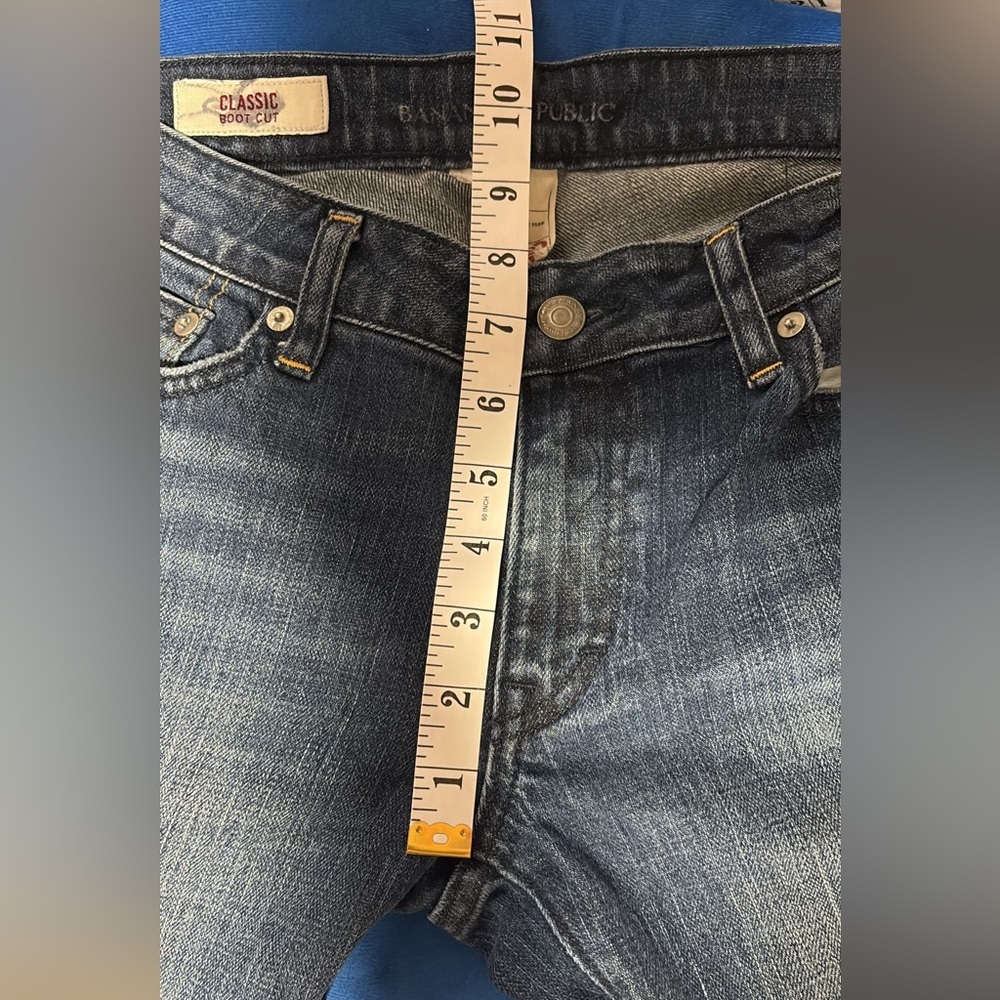 ⭐️ Banana Republic Classic Boot Cut faded Jeans- Size 6 - Picture 10 of 10